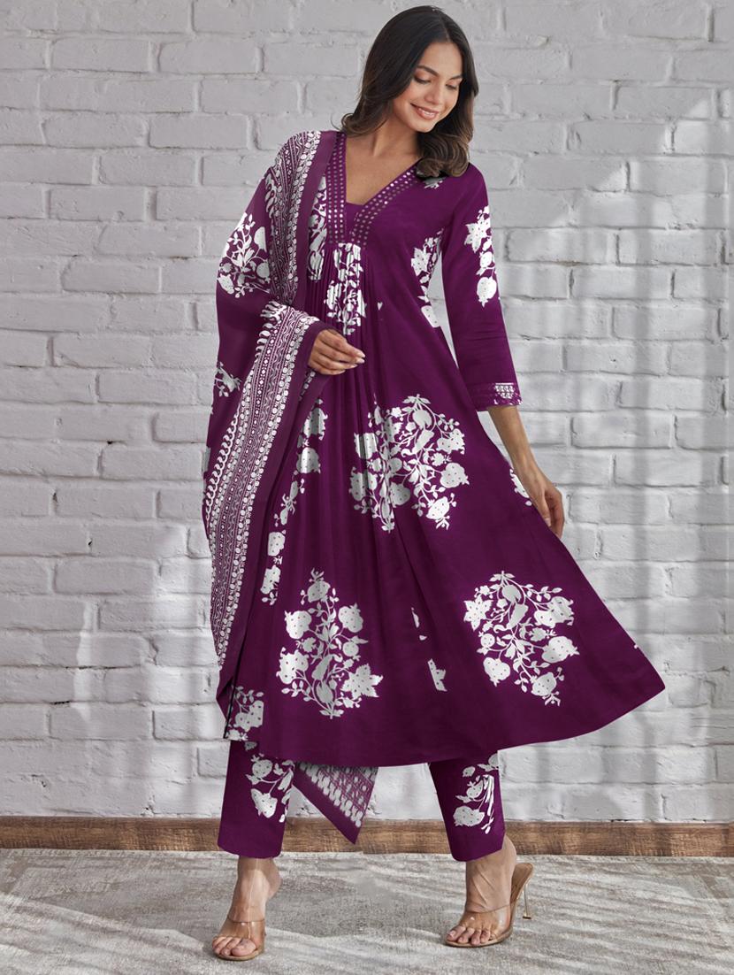 women floral three quarter sleeve kurta pant with dupatta set - 21997134 - Standard Image - 2