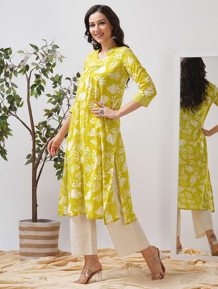 women printed three quarter sleeve a-line kurta - 21997235 - Standard Image - 2