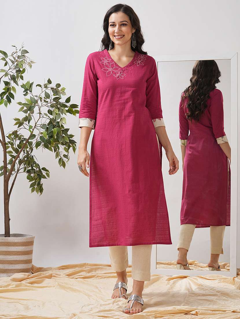 women self design three quarter sleeve straight kurta