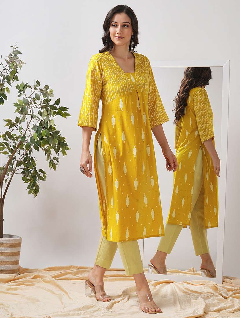 women printed three quarter sleeve a-line kurta - 21997240 - Standard Image - 2