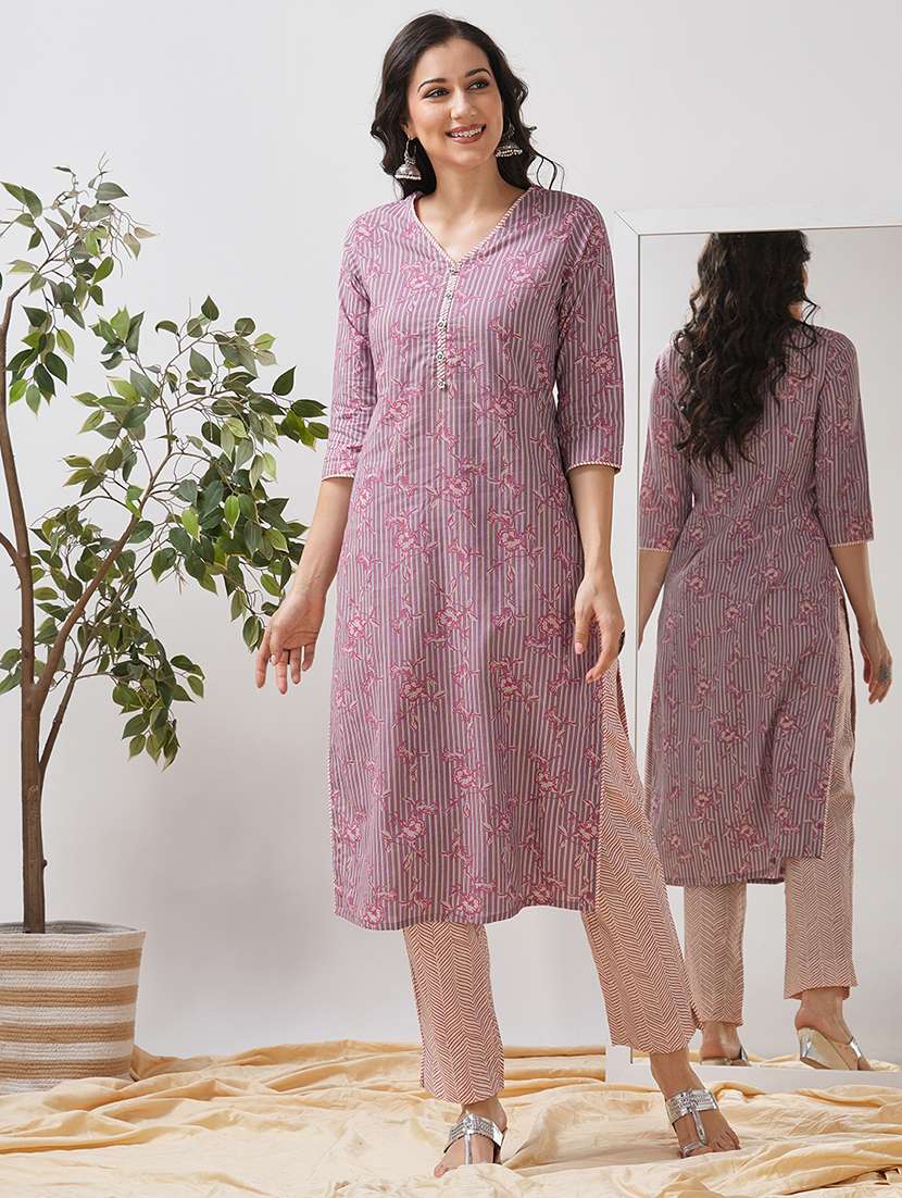 women printed three quarter sleeve straight kurta
