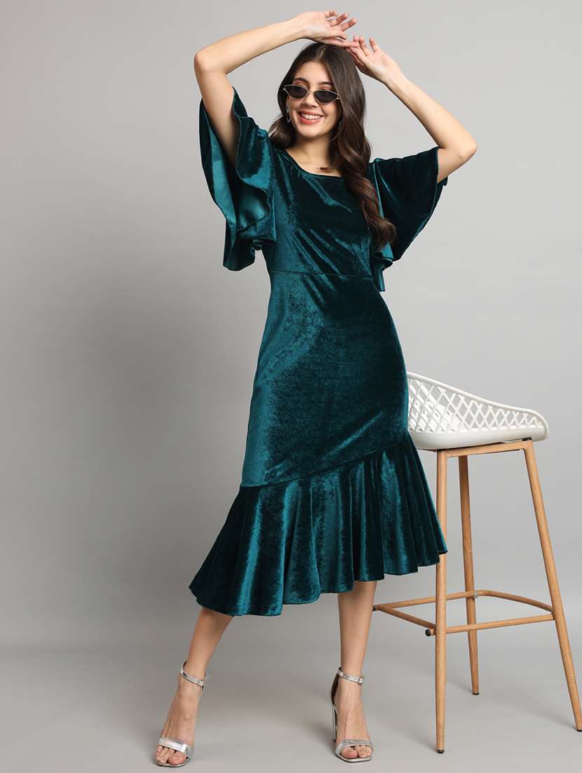 women solid flared sleeve velvet tiered dress