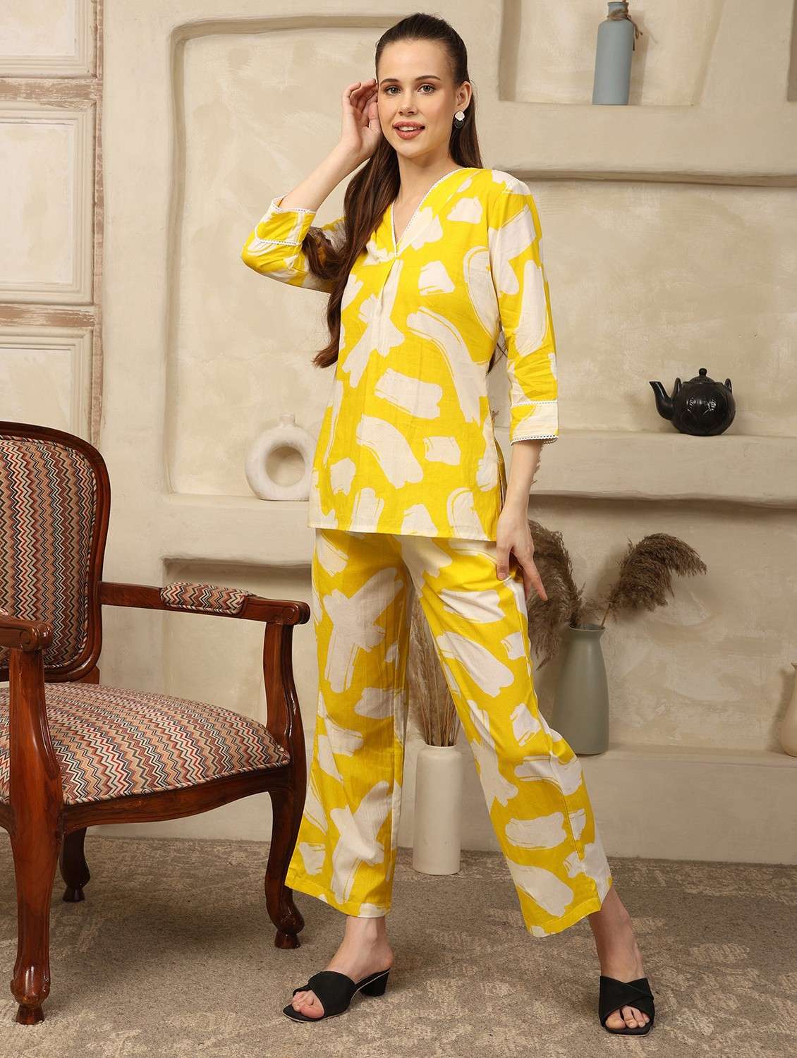 women printed three quarter sleeve ethnic co-ord set - 21998242 - Standard Image - 2