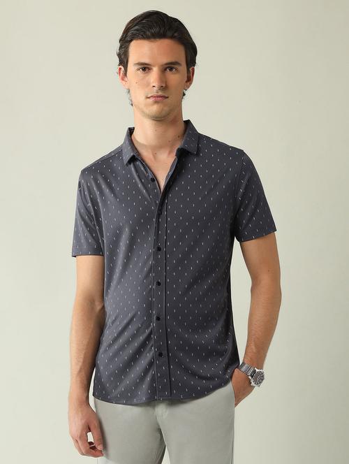 men printed short sleeve regular fit casual shirt - 21998491 - Standard Image - 0