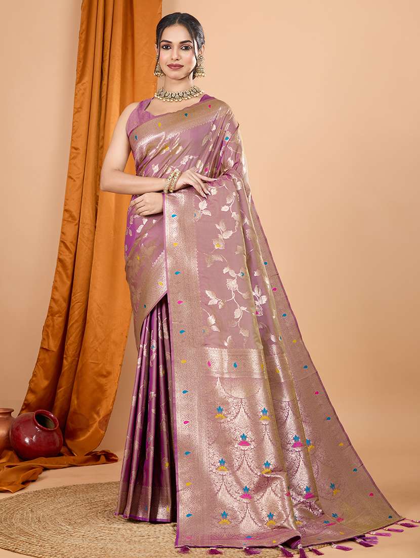 women self design banarasi saree with blouse
