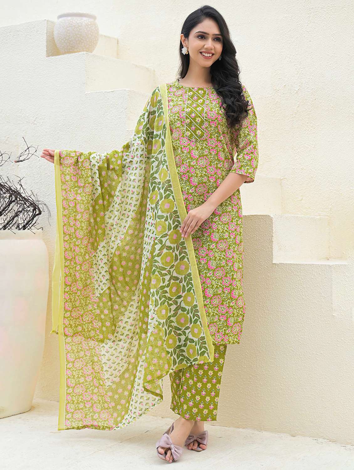 women floral three quarter sleeve kurta pant with dupatta set - 21998557 -  Standard Image - 2