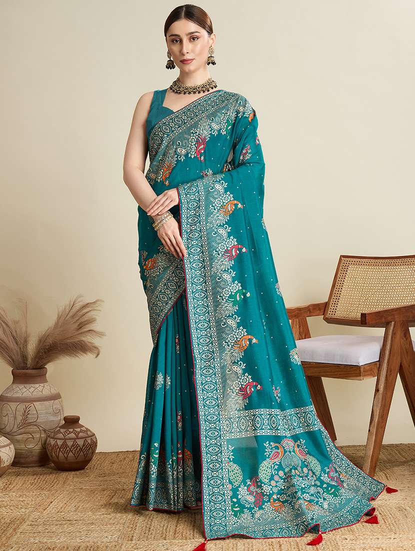 women printed casual wear saree with blouse