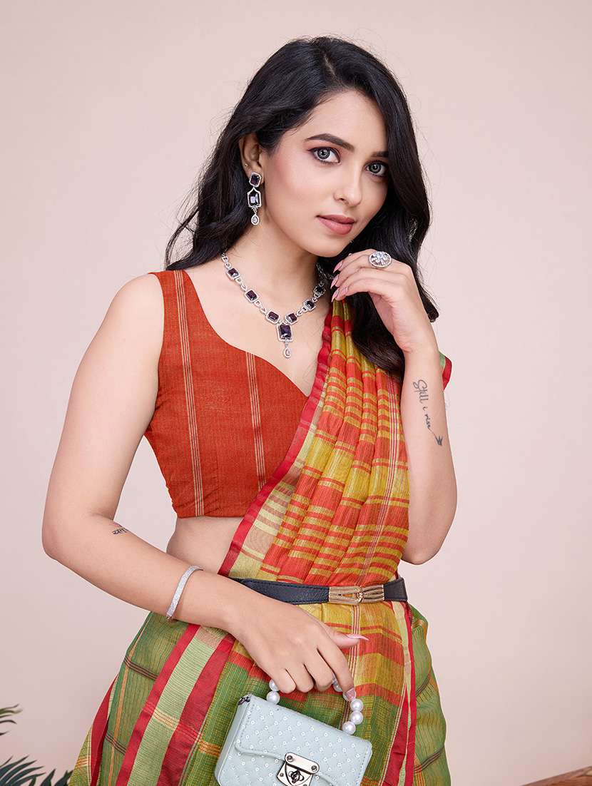 women checkered bordered saree with blouse - 21998782 -  Standard Image - 2