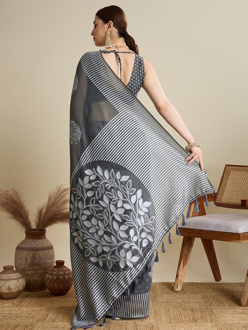 women self design bordered saree with blouse - 21998795 - Standard Image - 2