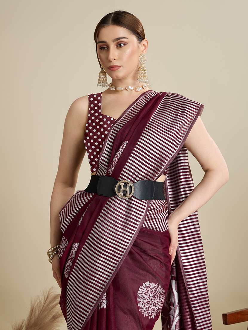 women self design bordered saree with blouse - 21998799 - Standard Image - 2