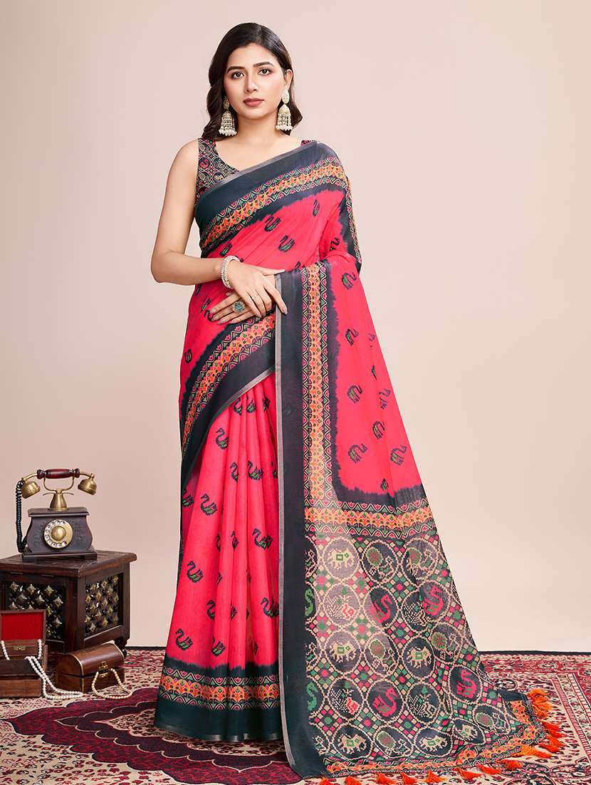 women printed casual wear saree with blouse