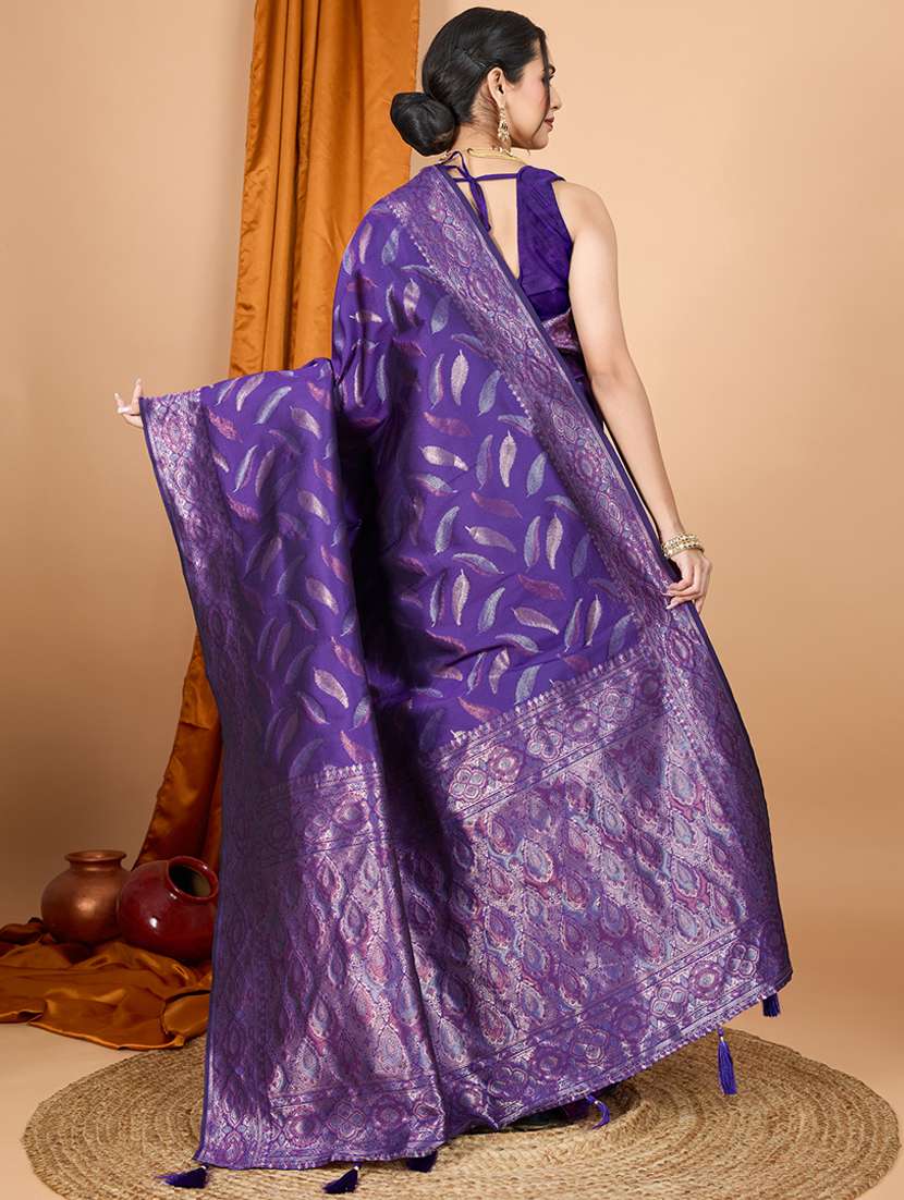 women self design banarasi saree with blouse - 22000058 -  Standard Image - 2