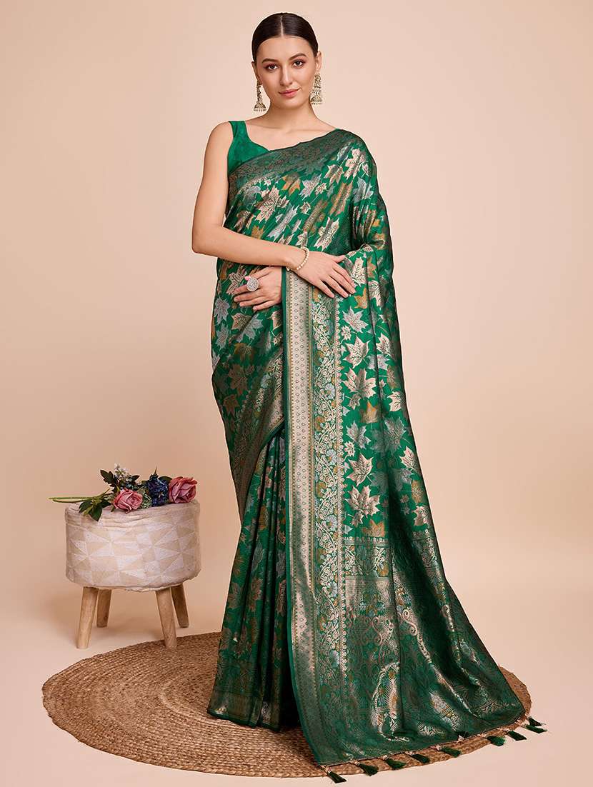 women self design banarasi saree with blouse