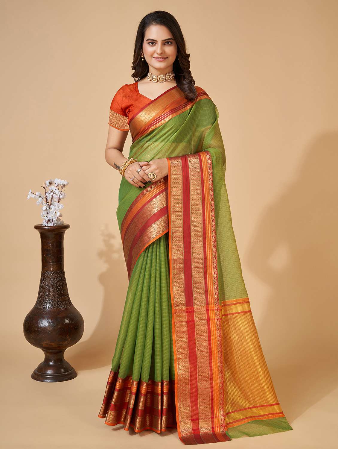 women solid with bordered kota doria saree with blouse - 22001287 -  Standard Image - 2
