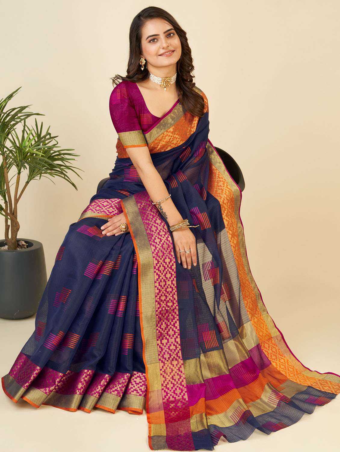 women self design  kota doria saree with blouse - 22001296 -  Standard Image - 2