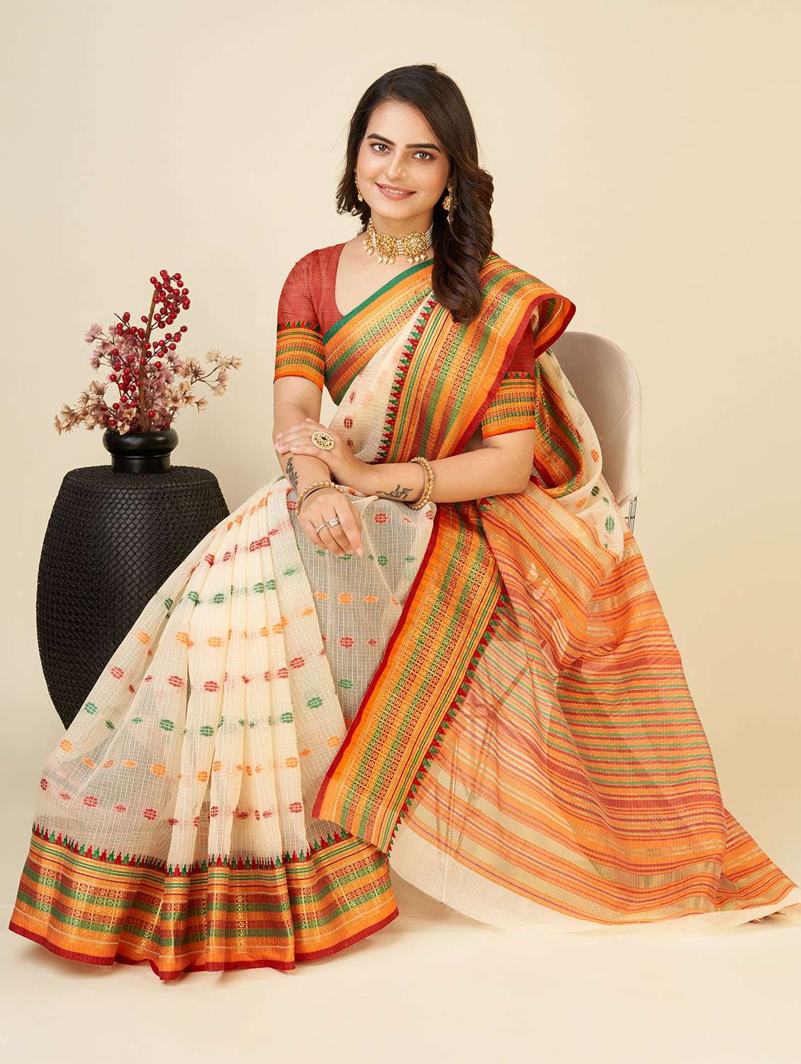 women self design bordered saree with blouse - 22001302 -  Standard Image - 2