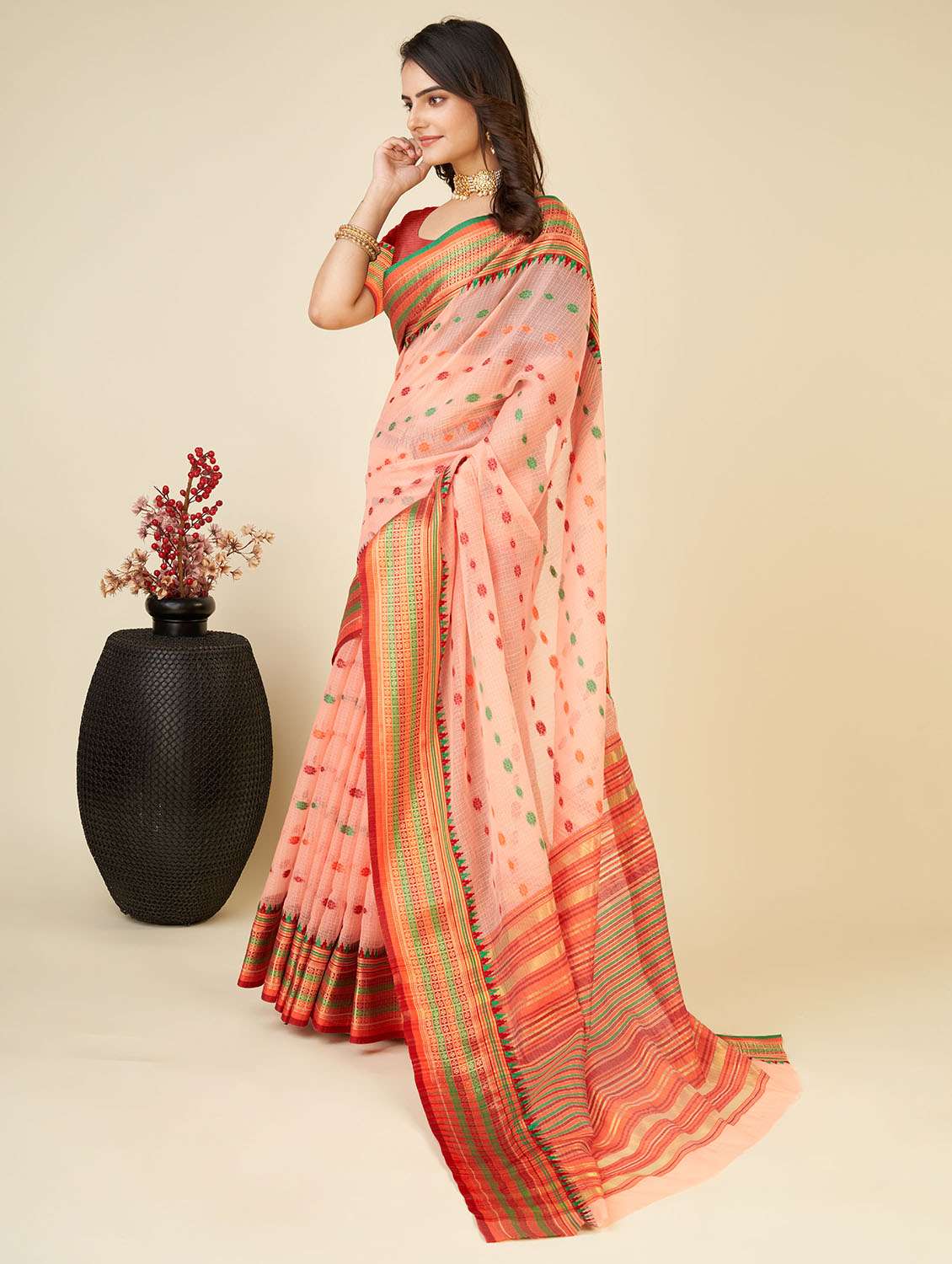 women self design bordered saree with blouse - 22001304 - Standard Image - 2