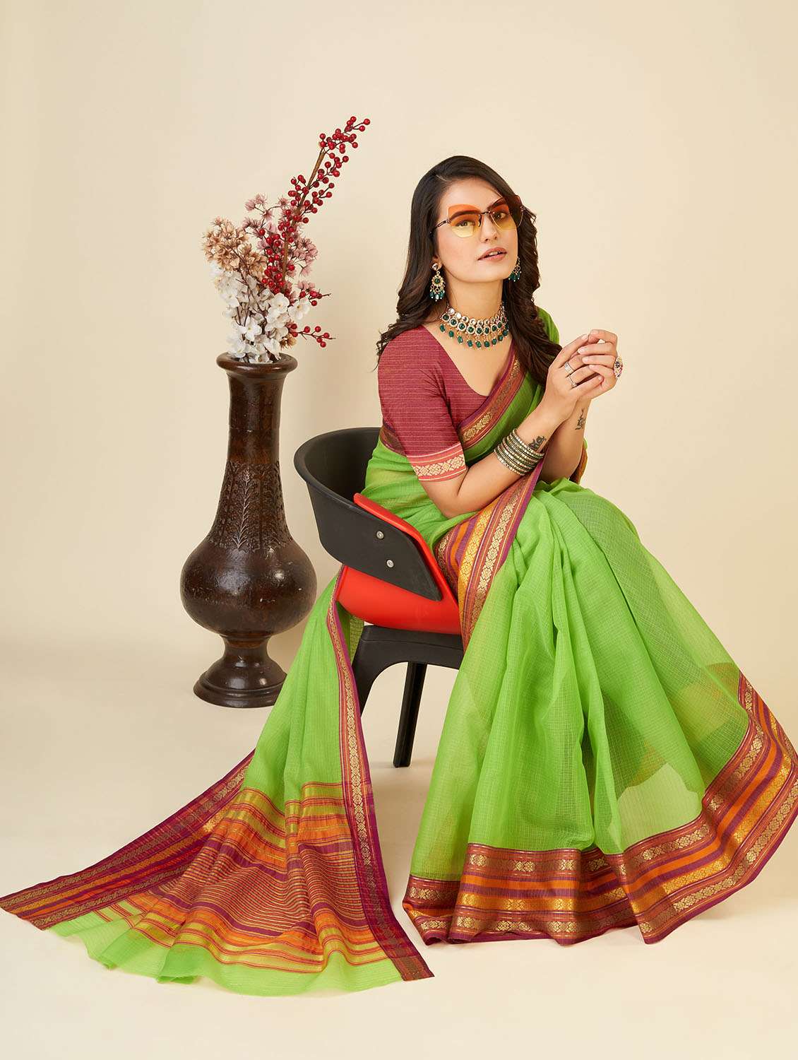 women green kota doria saree with blouse - 22001307 - Standard Image - 2