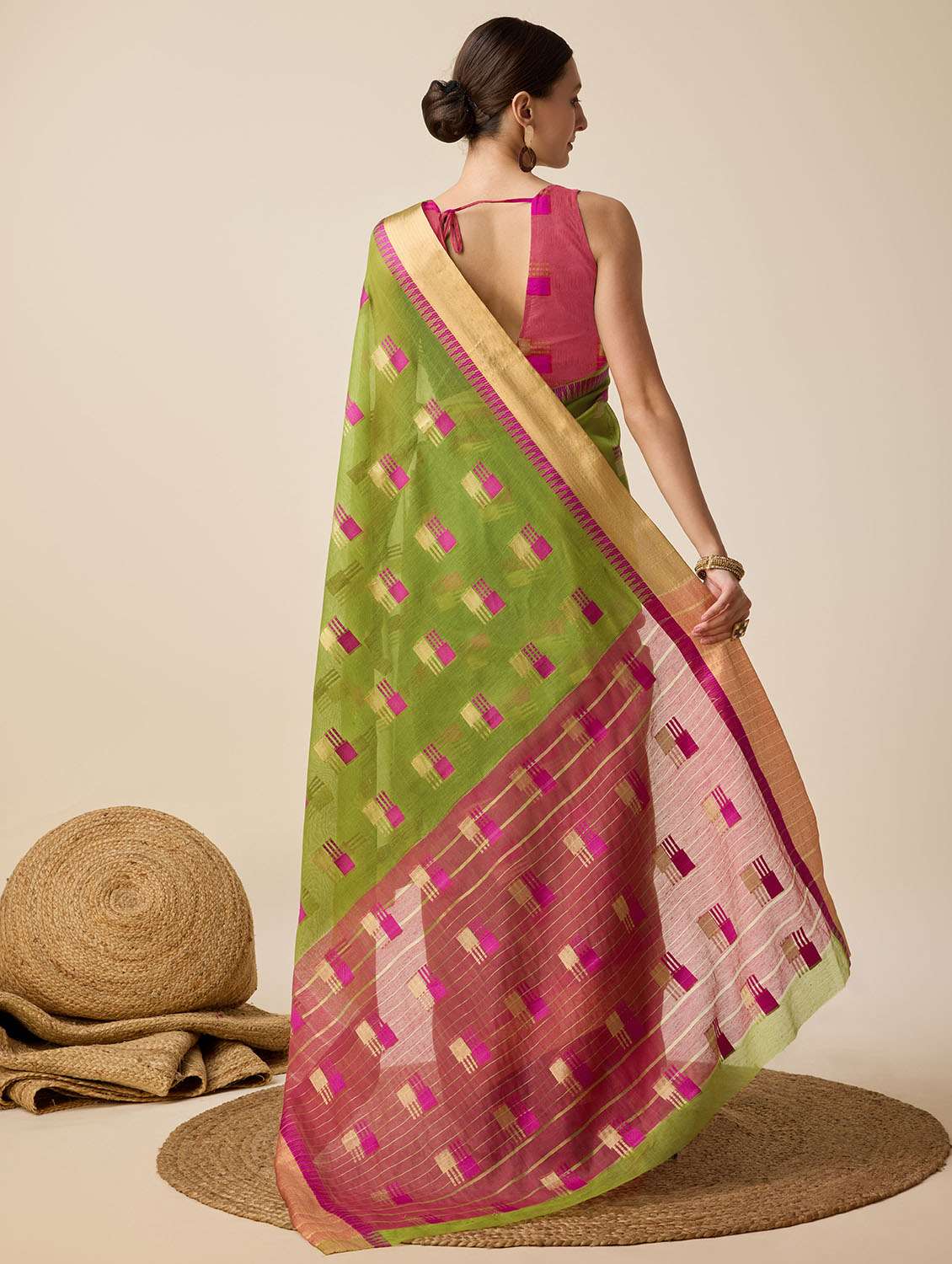 women self design bordered saree with blouse - 22001314 -  Standard Image - 2