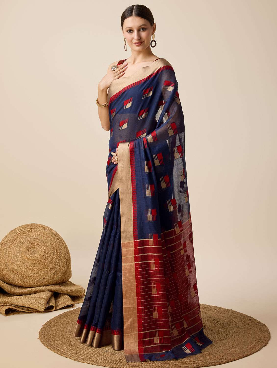 women self design bordered saree with blouse - 22001315 -  Standard Image - 2