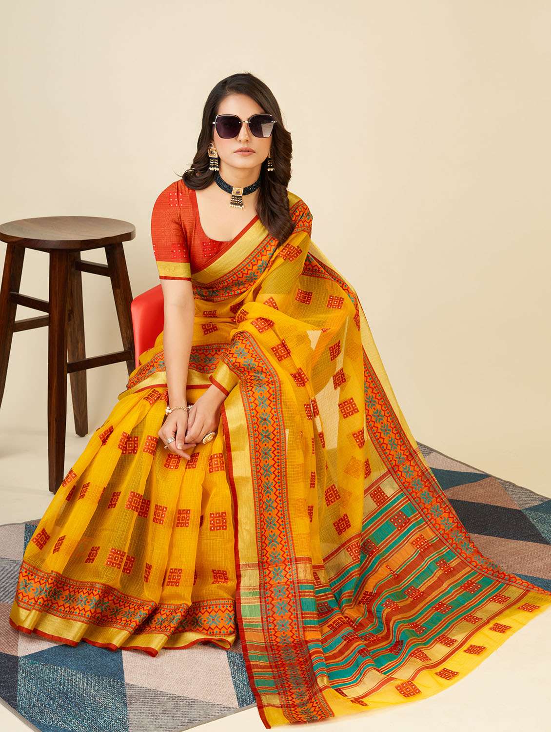 women self design kota doria saree with blouse - 22001323 -  Standard Image - 2