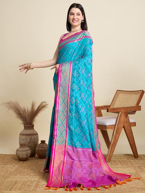 women self design patola saree with blouse - 22001324 - Standard Image - 0