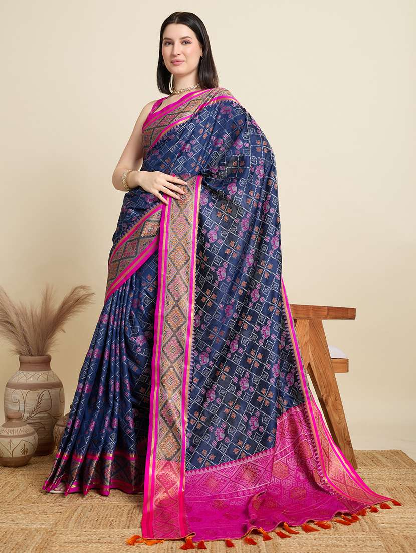 women self design patola saree with blouse - 22001327 -  Standard Image - 2