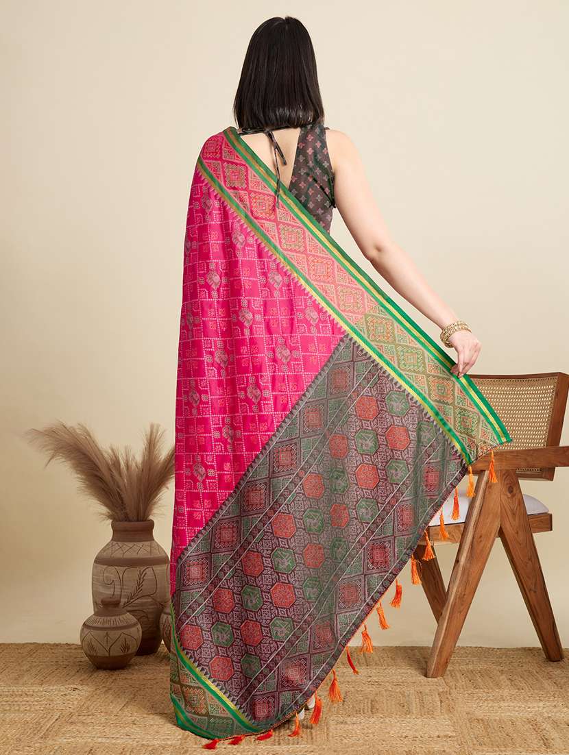 women self design patola saree with blouse - 22001328 -  Standard Image - 2