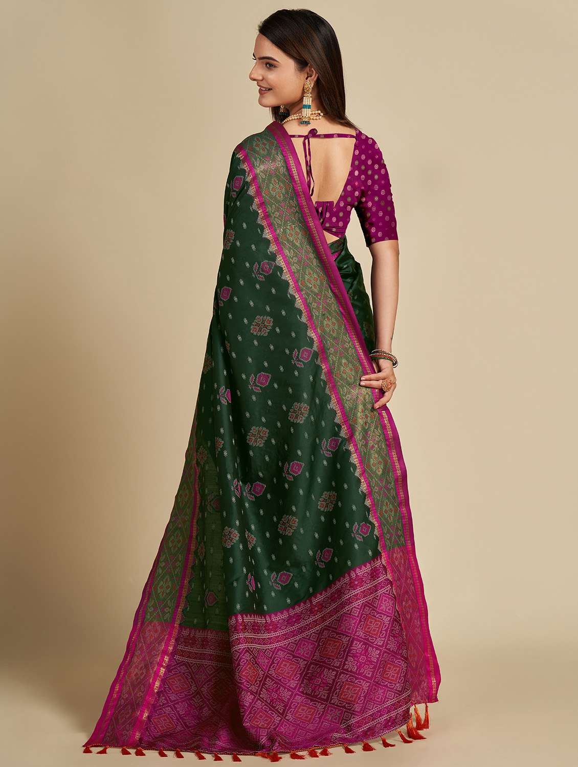women self design patola saree with blouse - 22001331 - Standard Image - 2