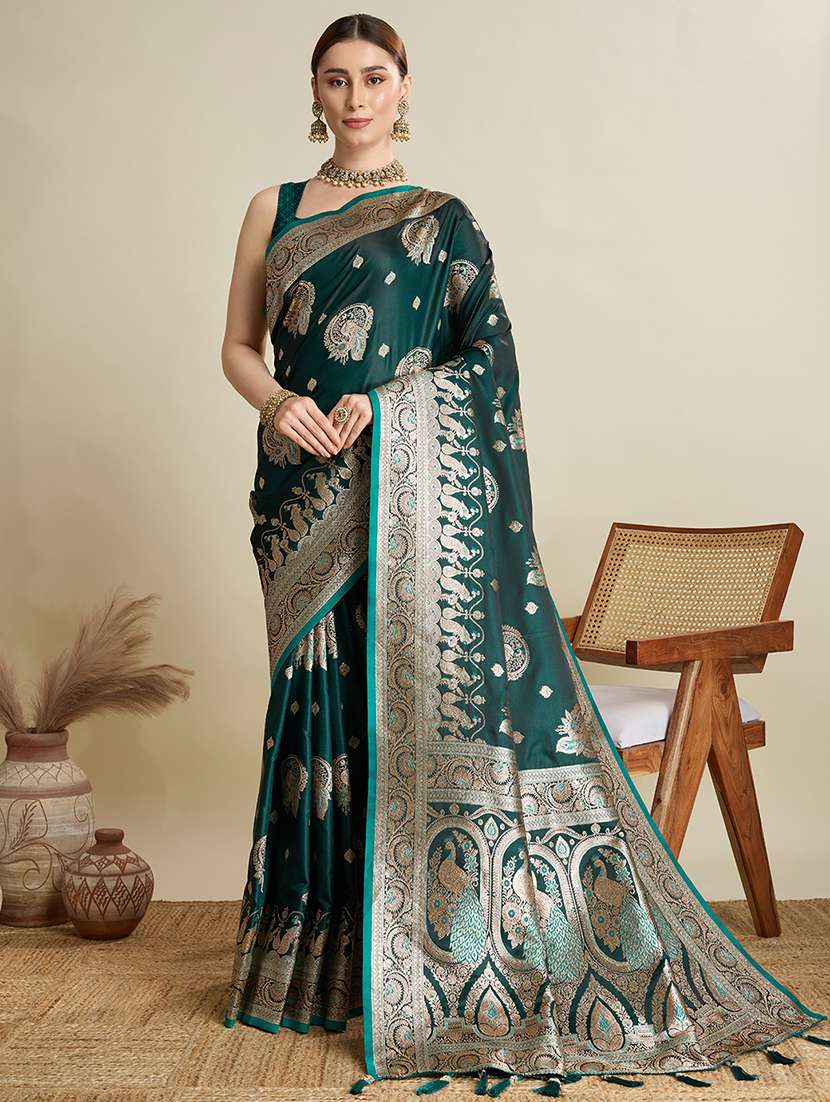 women self design banarasi saree with blouse