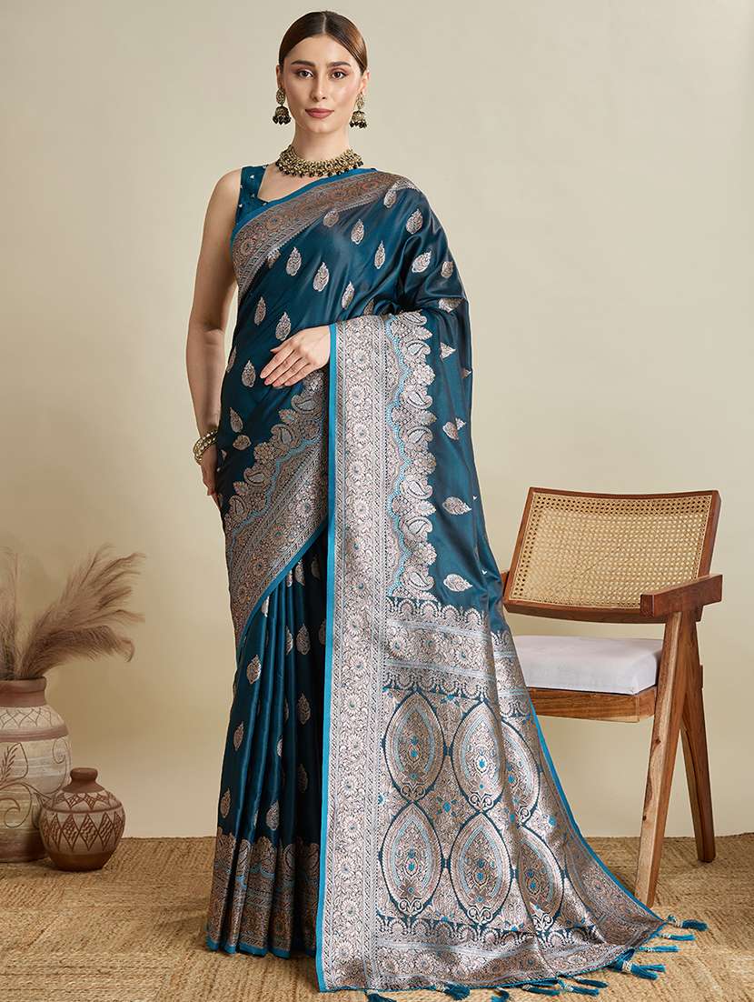 women self design banarasi saree with blouse
