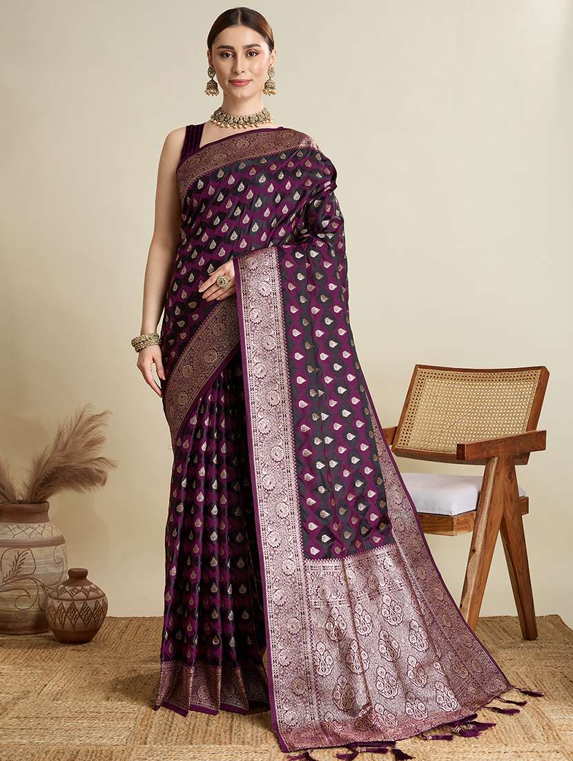 women self design banarasi saree with blouse
