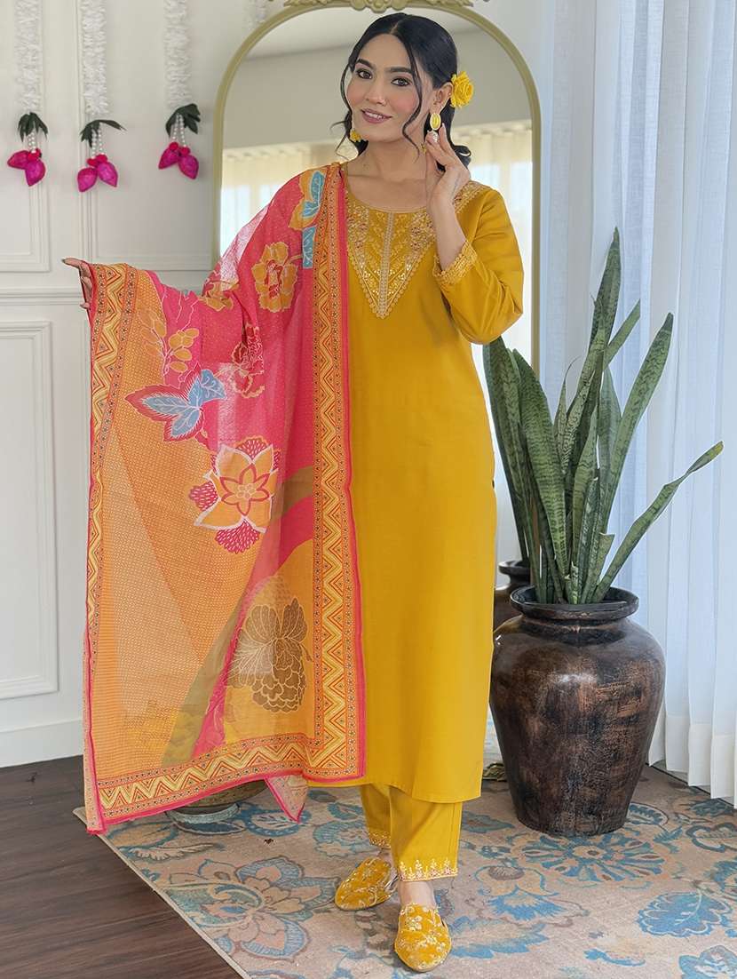 women embroidered three quarter sleeve kurta pant with dupatta set - 22001613 -  Standard Image - 2