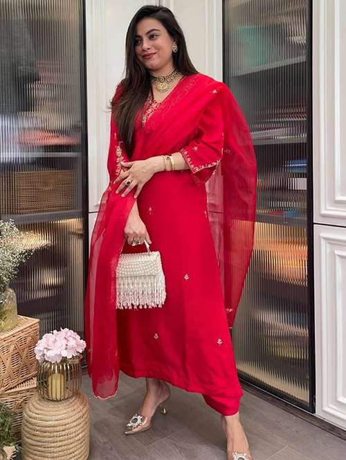 women embroidered three quarter sleeve kurta pant with dupatta set - 22004603 -  Standard Image - 0