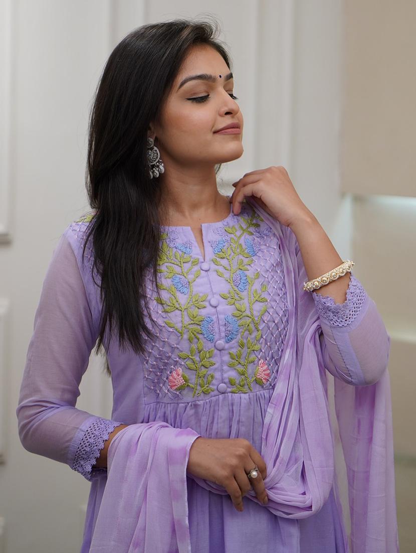 women embroidered three quarter sleeve kurta pant with dupatta set - 22004618 - Standard Image - 2