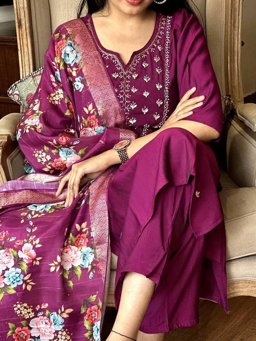 women embroidered three quarter sleeve kurta pant with dupatta set - 22004679 - Standard Image - 2