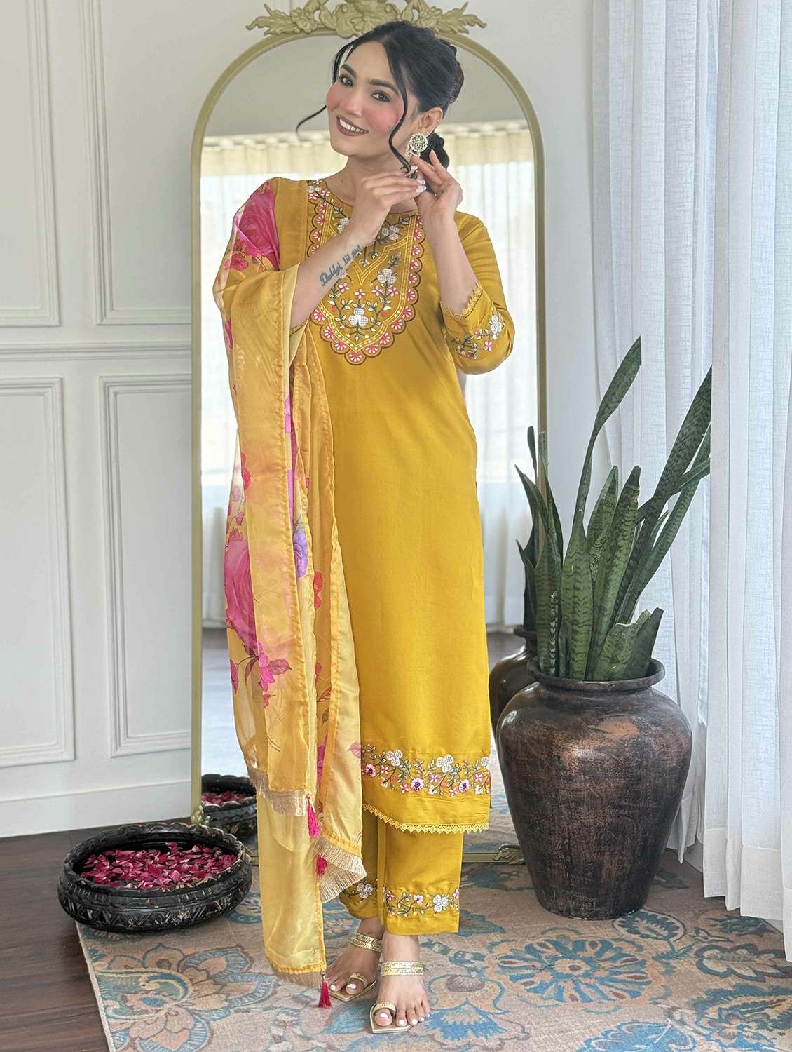 women embroidered three quarter sleeve kurta pant with dupatta set - 22004698 - Standard Image - 2