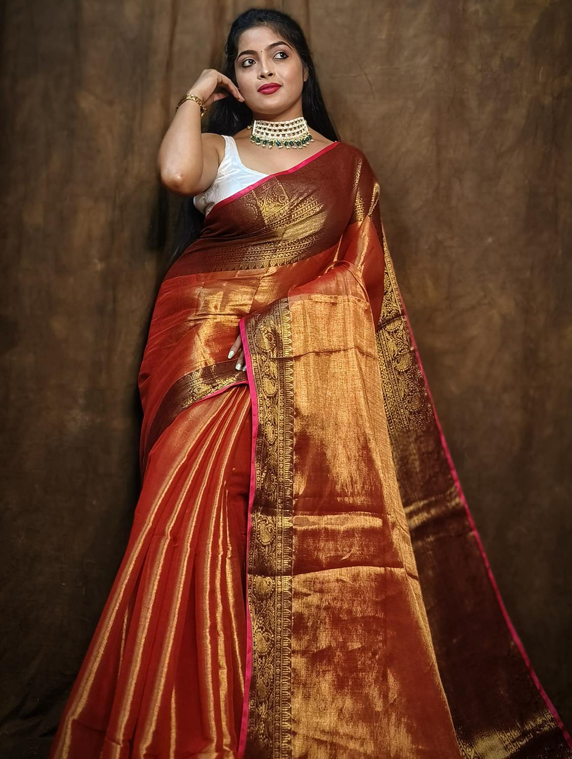 women solid with bordered saree - 22004987 - Standard Image - 2