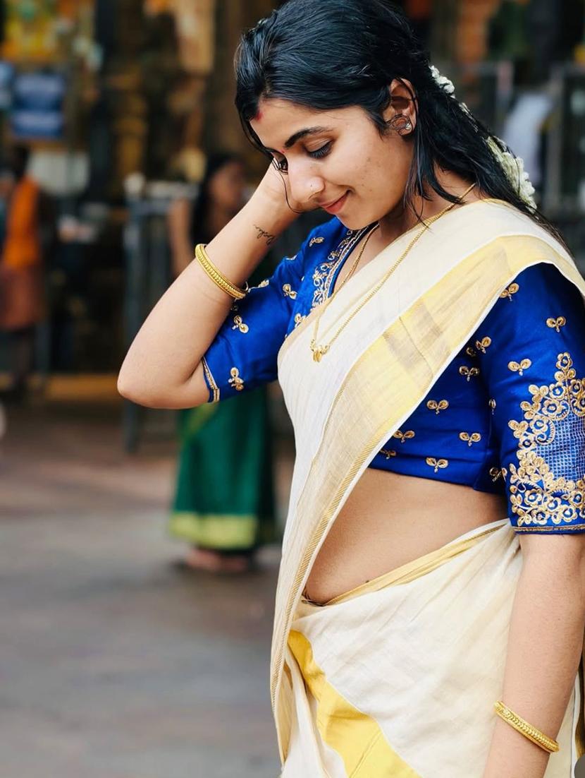 women cream contrast boardered handloom saree with blouse - 22005004 - Standard Image - 2