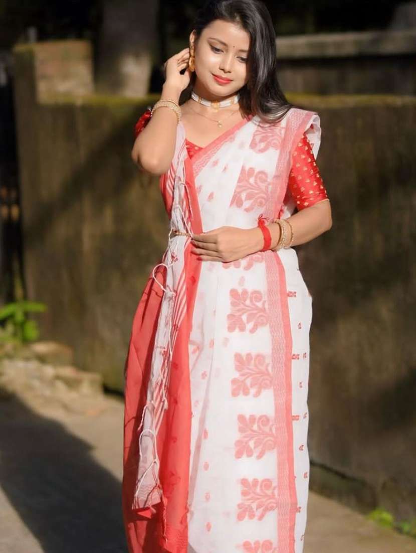 women white self designed handloom saree with blouse