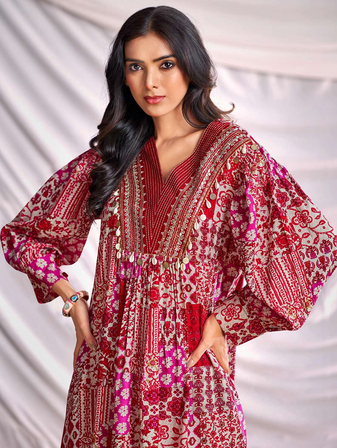 women printed long sleeve kurta pant set - 22006369 -  Standard Image - 2