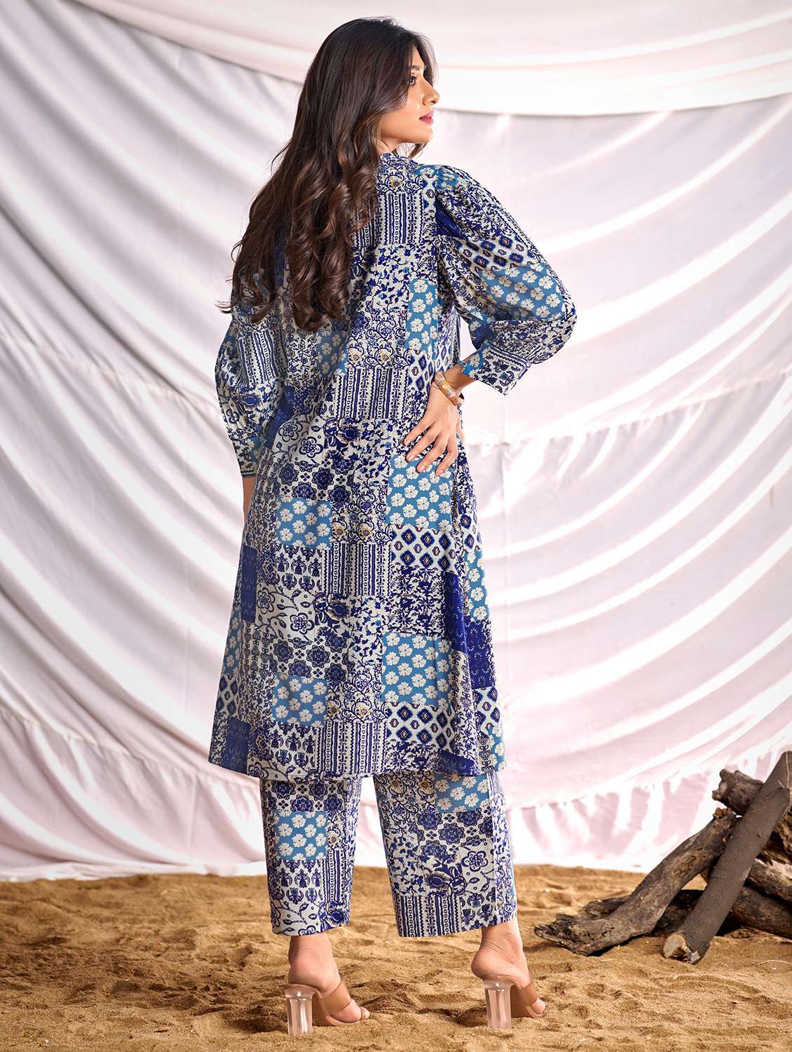 women printed long sleeve kurta pant set - 22006370 -  Standard Image - 2