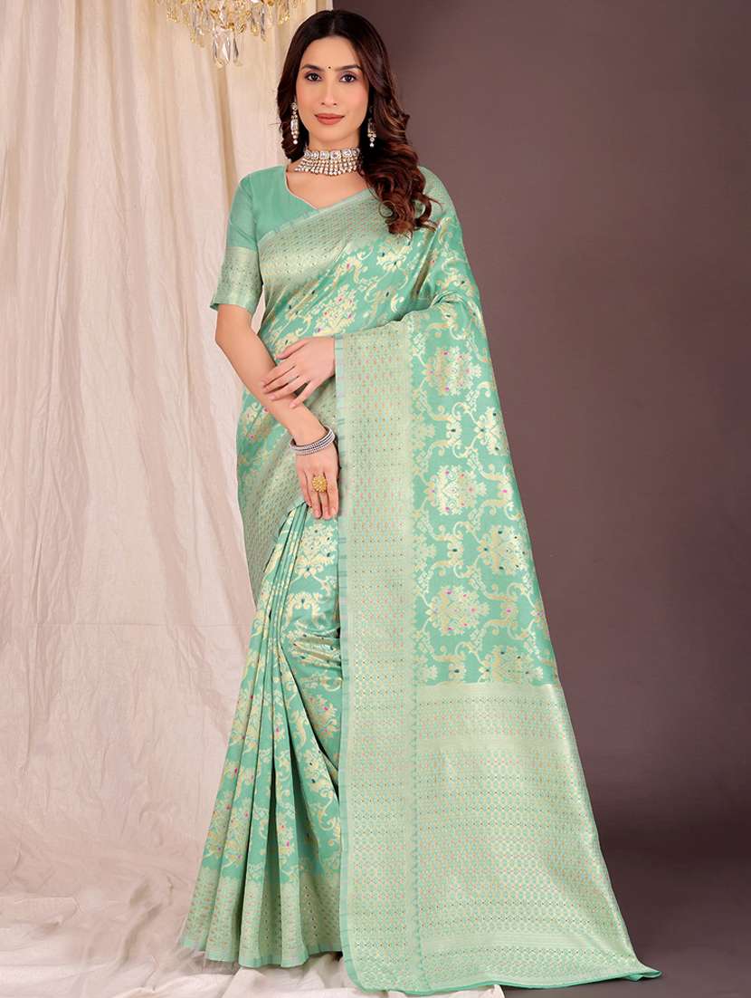 women self design banarasi saree with blouse