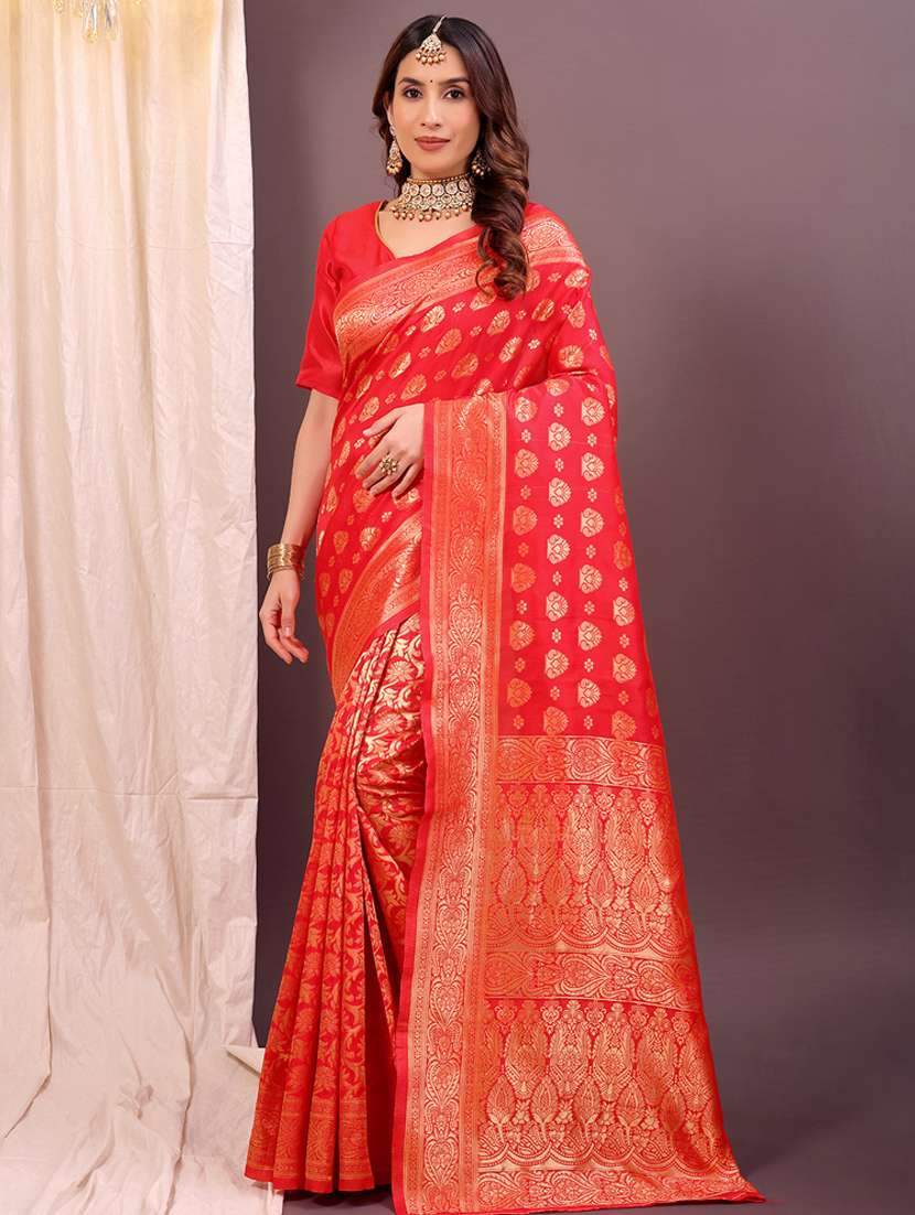 women self design banarasi saree with blouse
