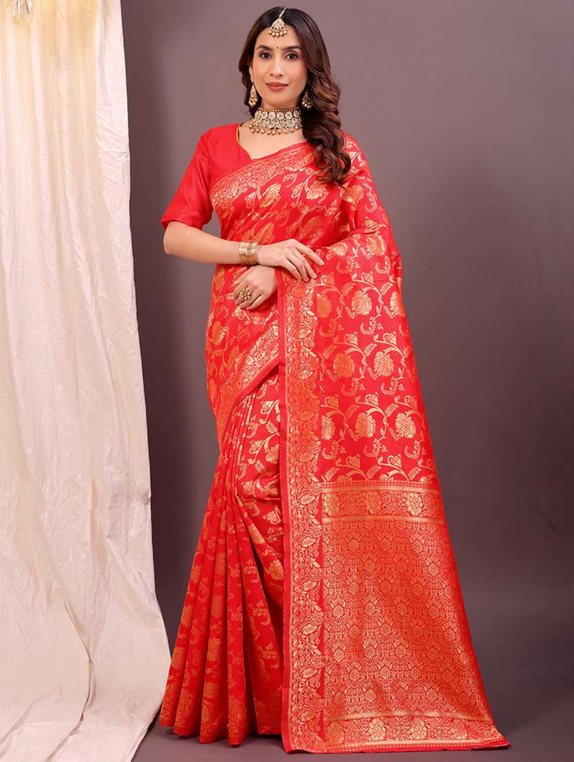 women self design banarasi saree with blouse