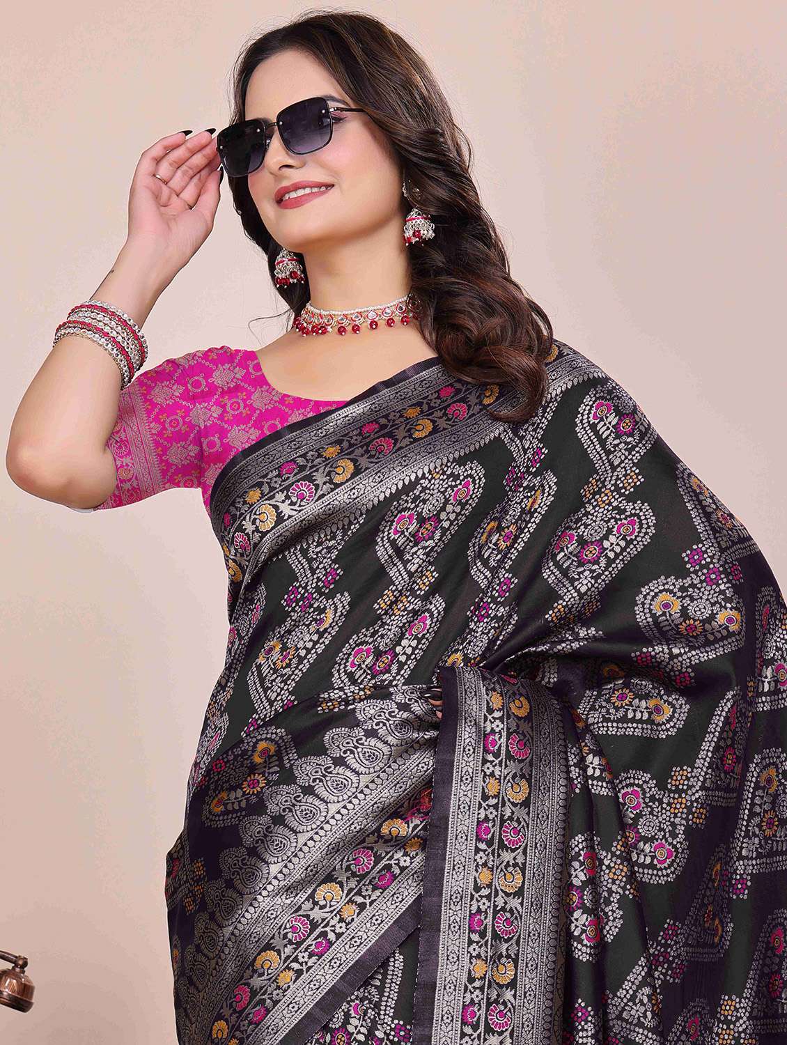 women self design banarasi saree with blouse - 22007090 -  Standard Image - 2