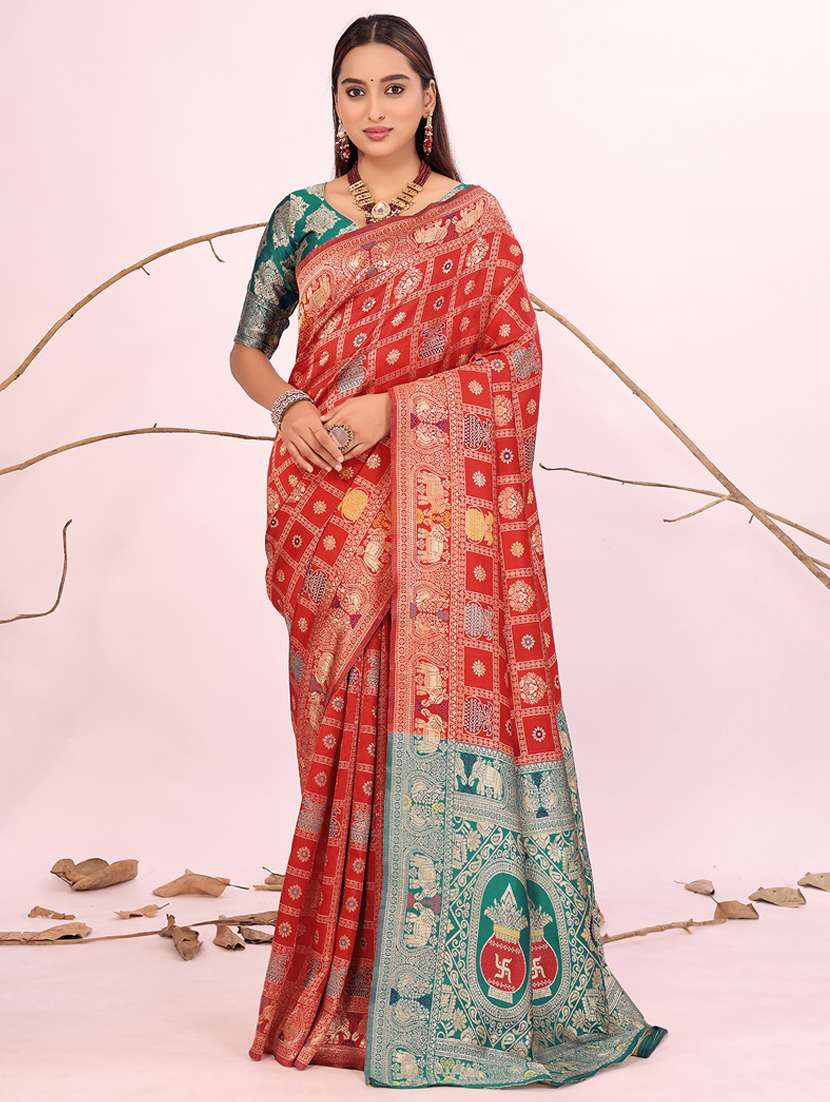 women self design banarasi saree with blouse