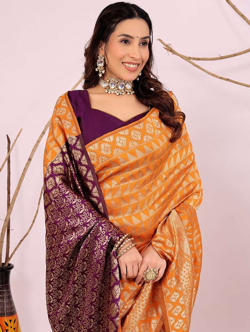 women self design banarasi saree with blouse - 22007132 - Standard Image - 2