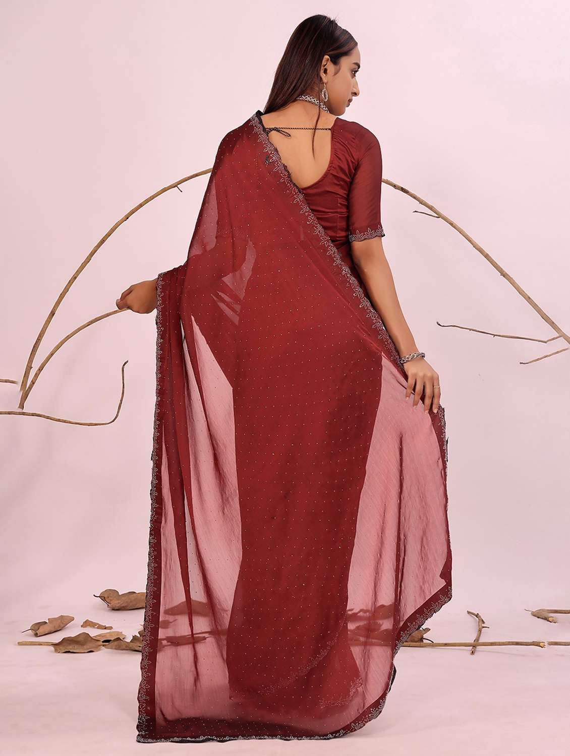women solid with work embellished saree with blouse - 22007198 -  Standard Image - 2