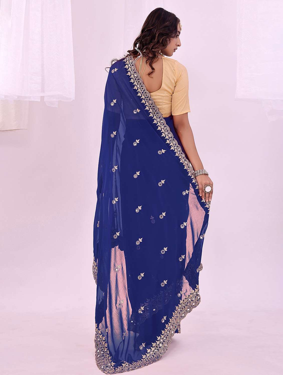 women solid with work embroidered saree with blouse - 22007204 -  Standard Image - 2